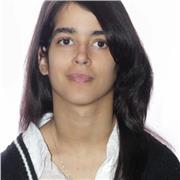 Soy una persona muy paciente, empatica, juguetona y muy trabajadora, puedo enseñar inglés, castellano y catalán a los niños